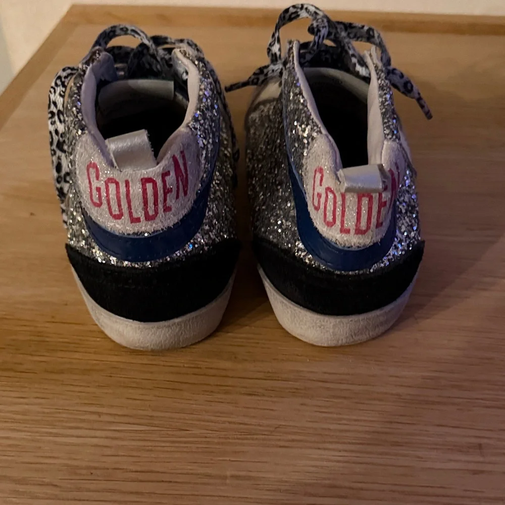 GGDB High-Top Sneakers with Animal Print Laces - Picture 2 of 4